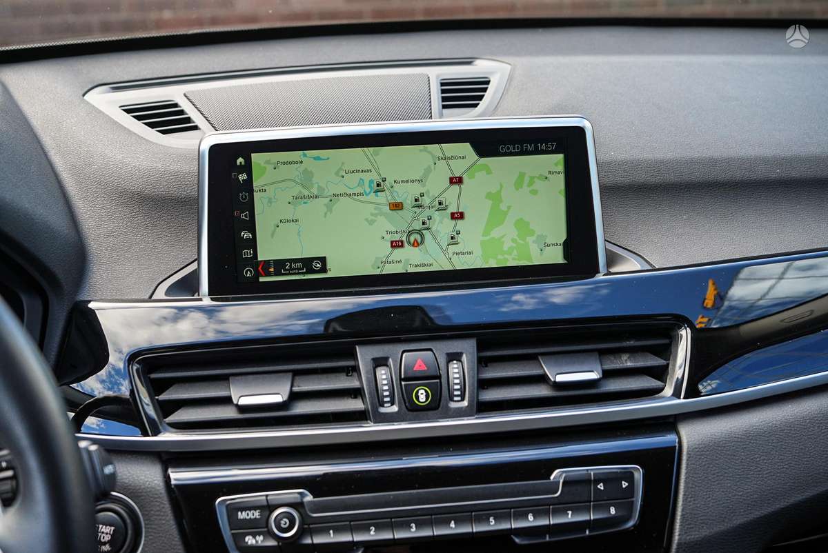 BMW X1, 2.0 l., Внедорожник / Кроссовер