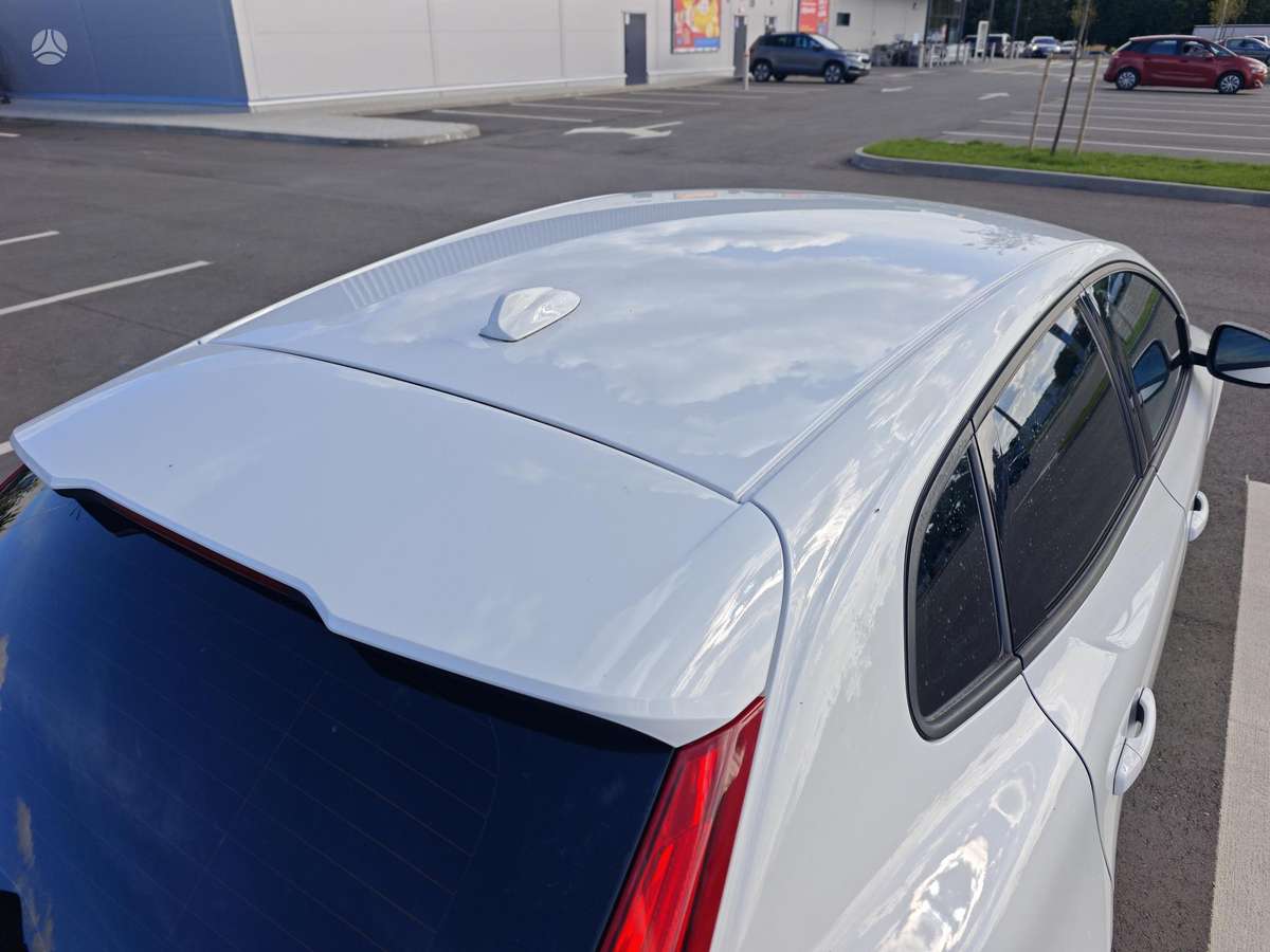 Volvo V40 - 6