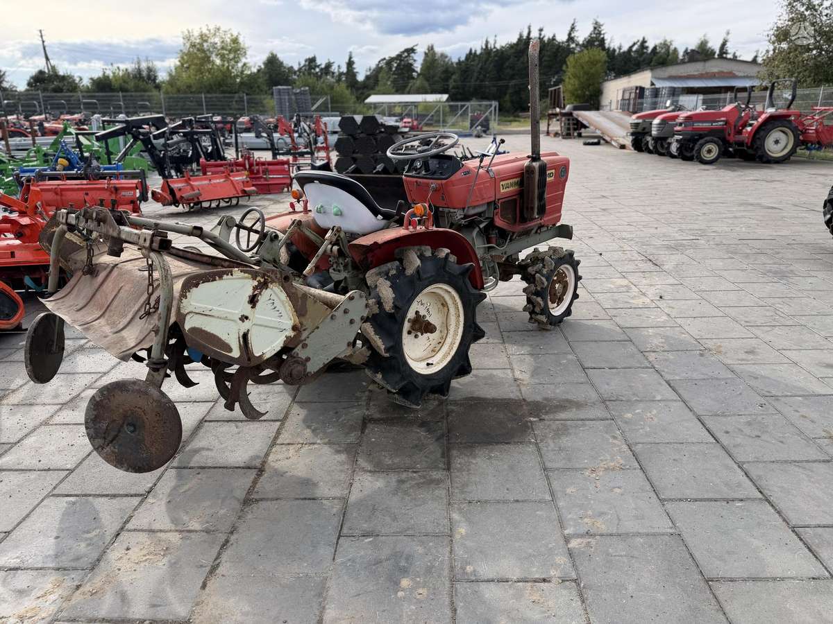 Yanmar YM1401D, tractors