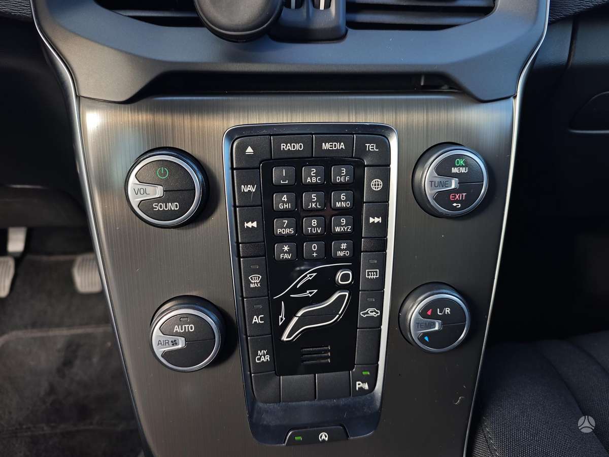 Volvo V40 - 12