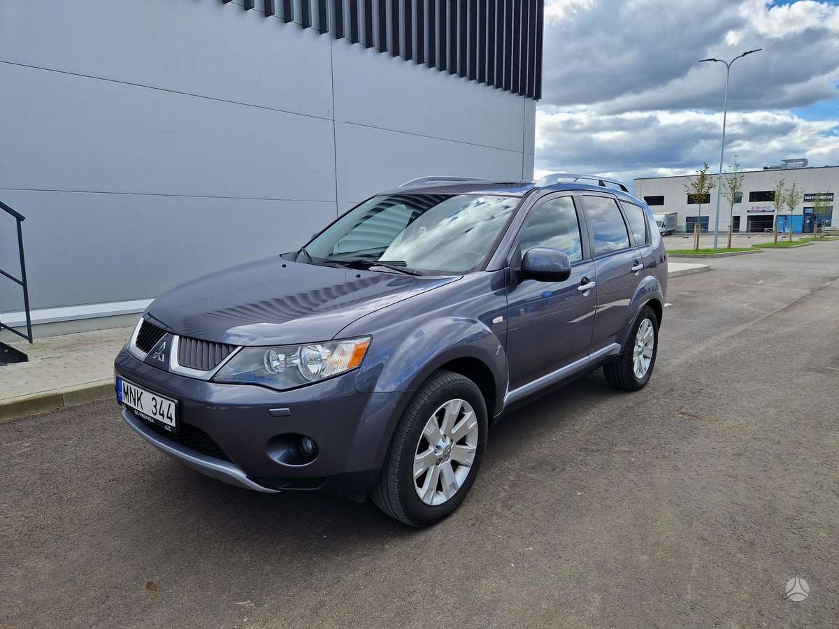 Mitsubishi Outlander - 4