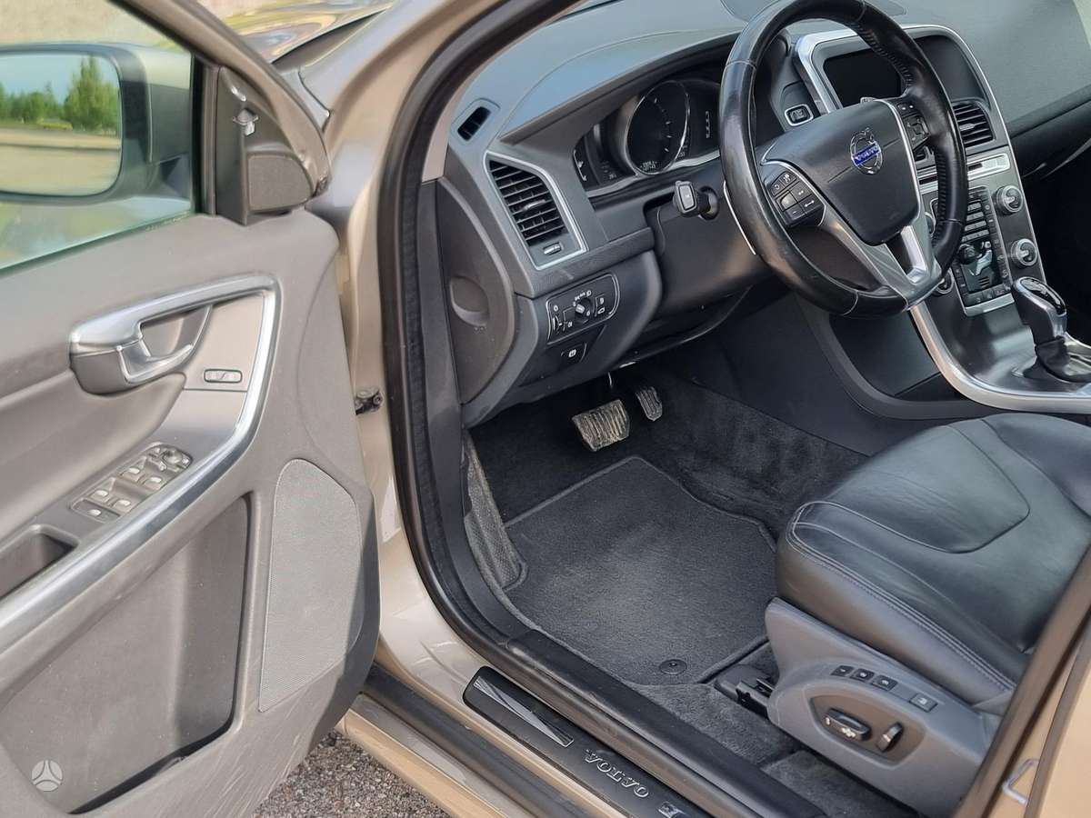 Volvo XC60 - 11