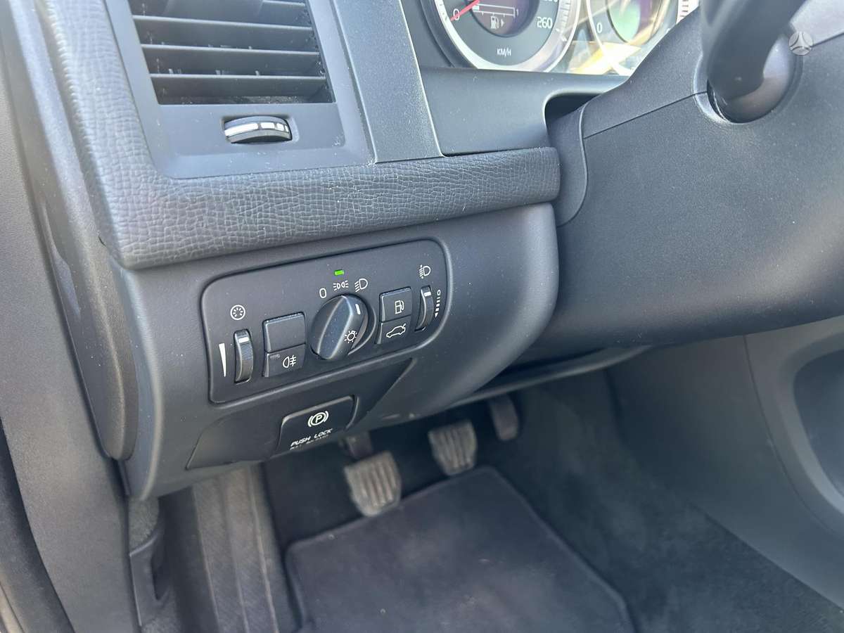Volvo XC60 - 10