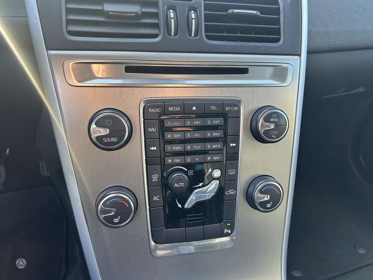 Volvo XC60 - 11