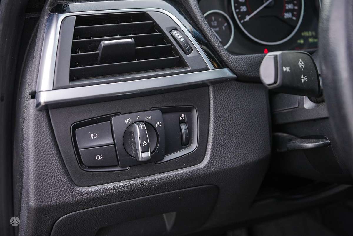 BMW 320, 2.0 l., universalas