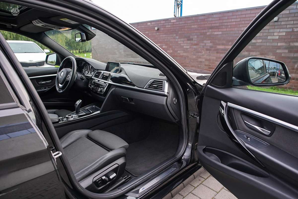 BMW 320, 2.0 l., wagon