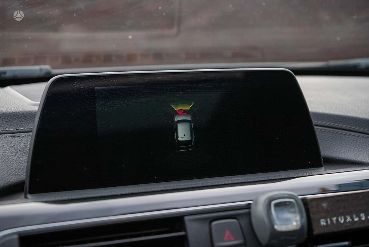 BMW 320, 2.0 l., wagon