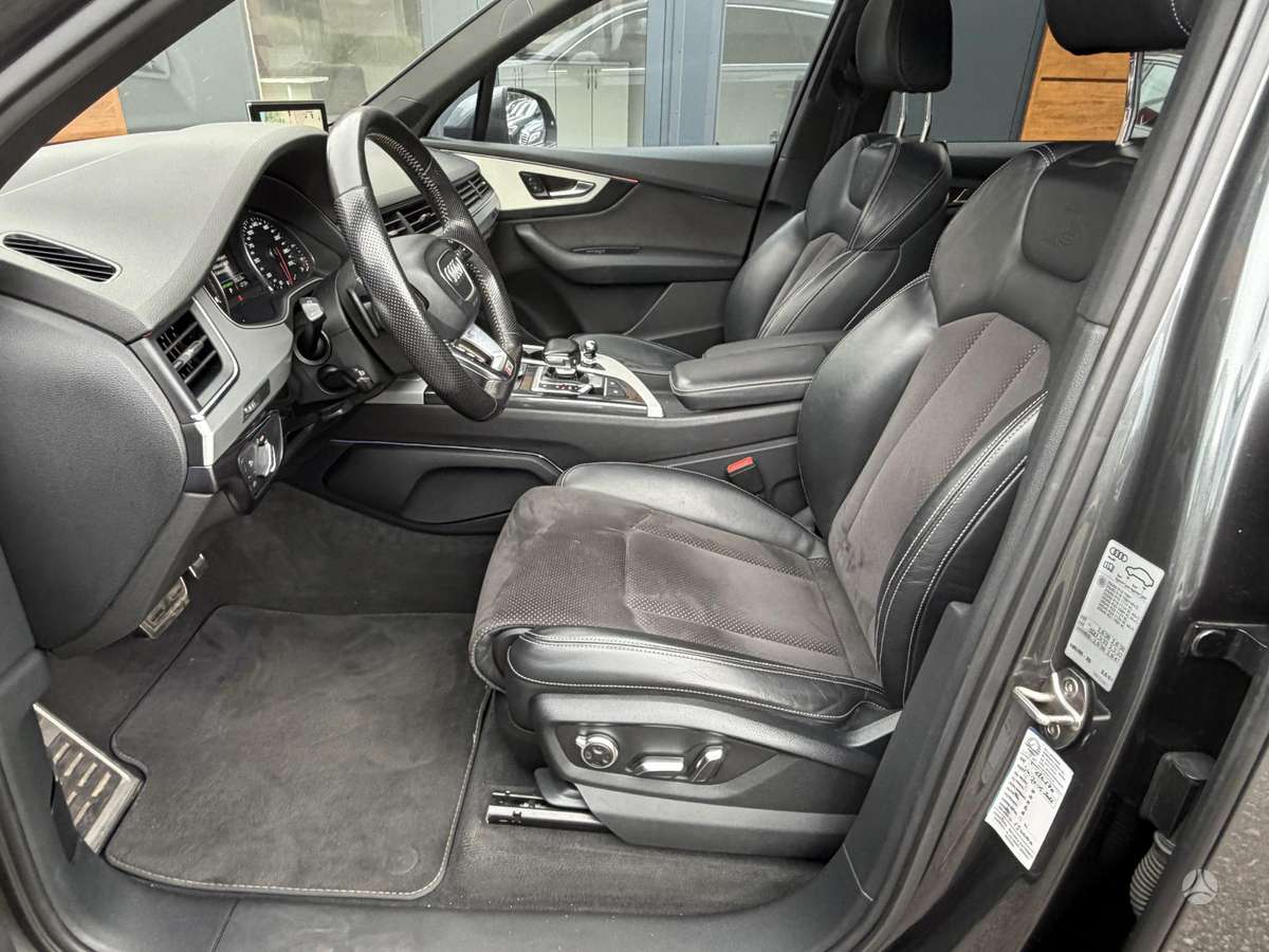 Audi Q7, 3.0 l., off-road / crossover