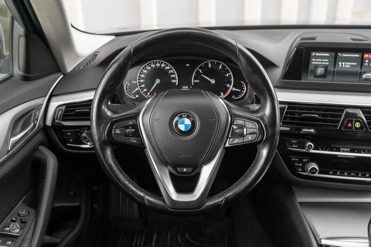 BMW 520, 2.0 l., sedanas