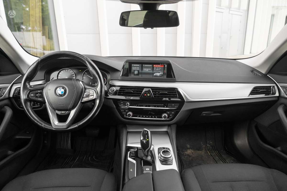 BMW 520, 2.0 l., Седан