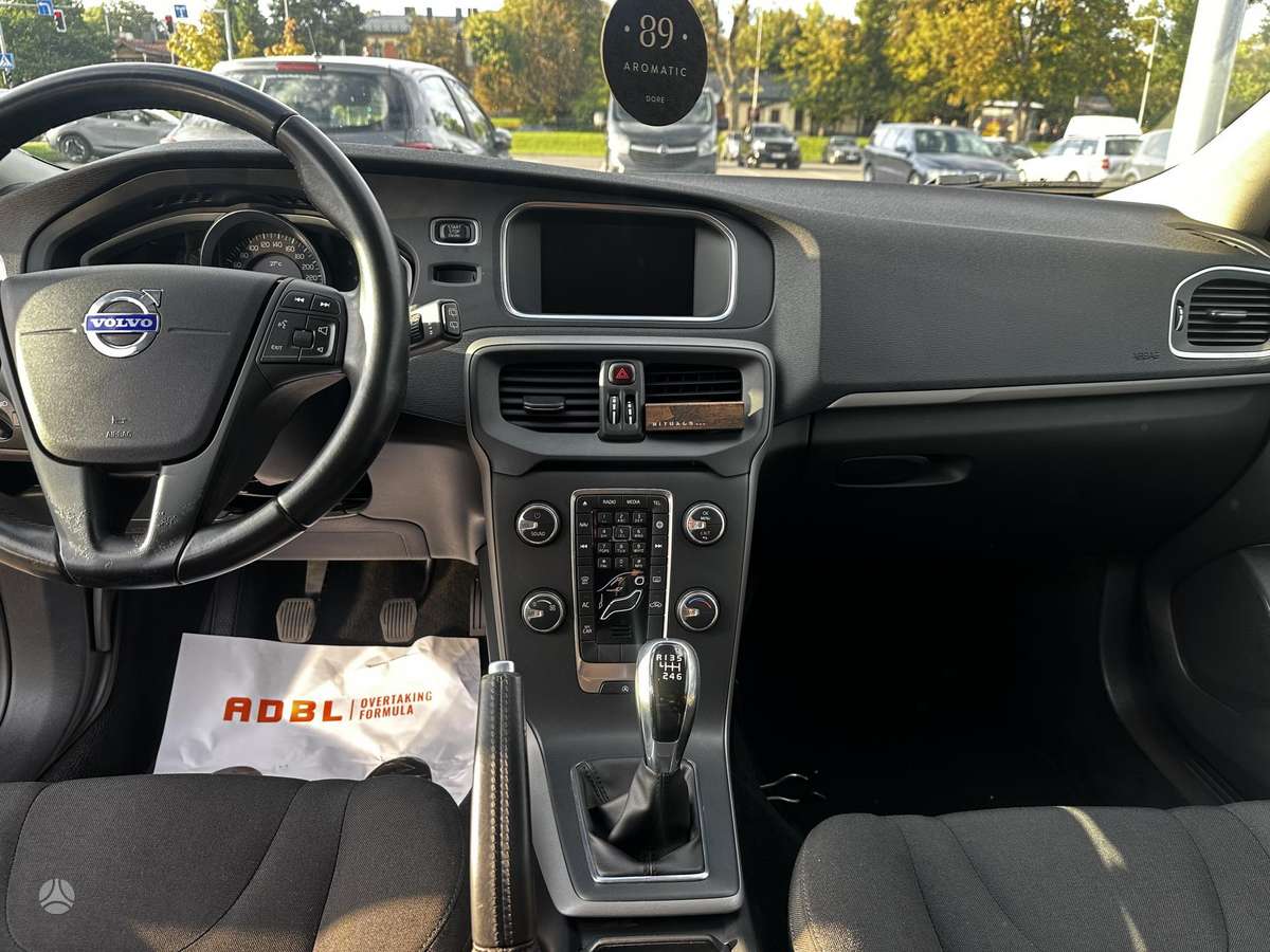 Volvo V40 - 10
