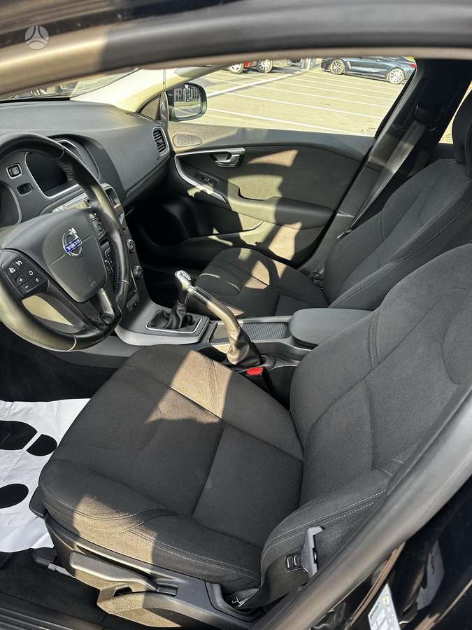 Volvo V40 - 12