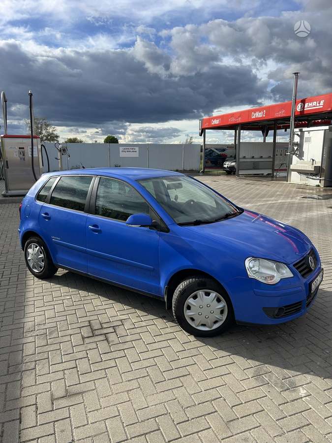 Volkswagen Polo - 2