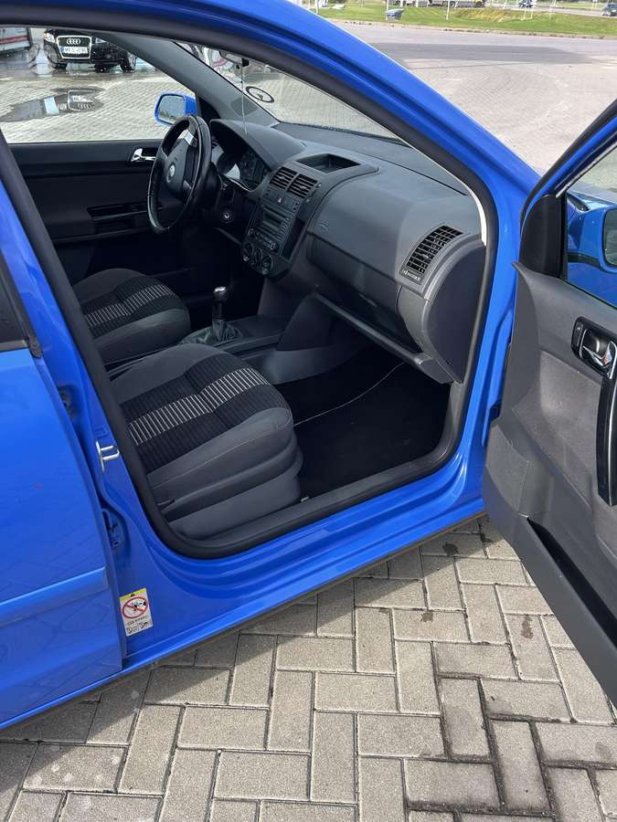 Volkswagen Polo - 9
