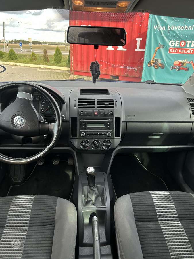 Volkswagen Polo - 11