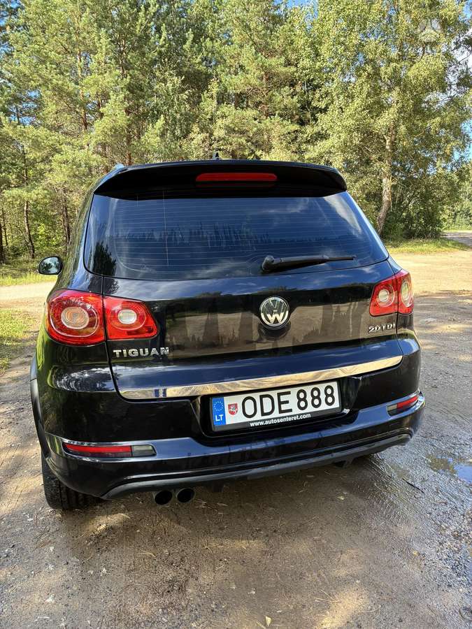 Volkswagen Tiguan - 5