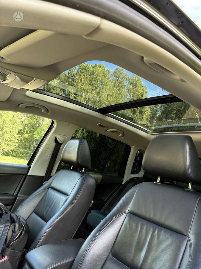 Volkswagen Tiguan - 6
