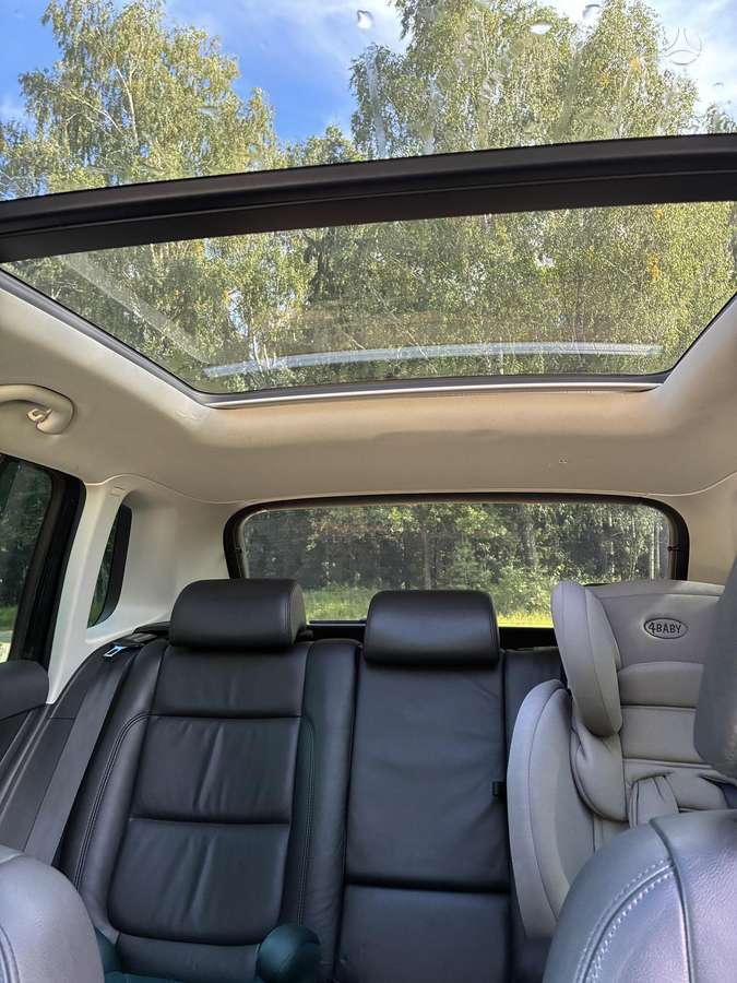 Volkswagen Tiguan - 7