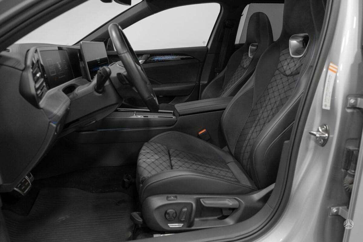 Volkswagen Passat - 5