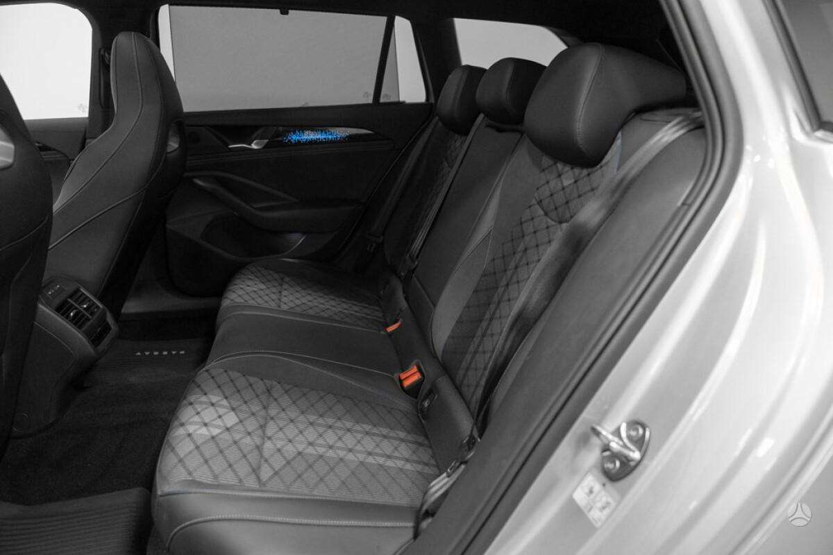 Volkswagen Passat - 6