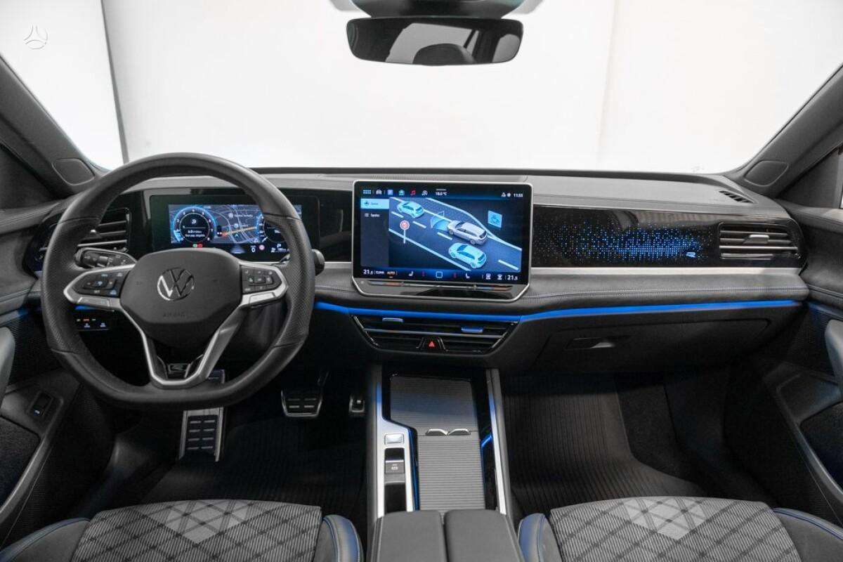 Volkswagen Passat - 11