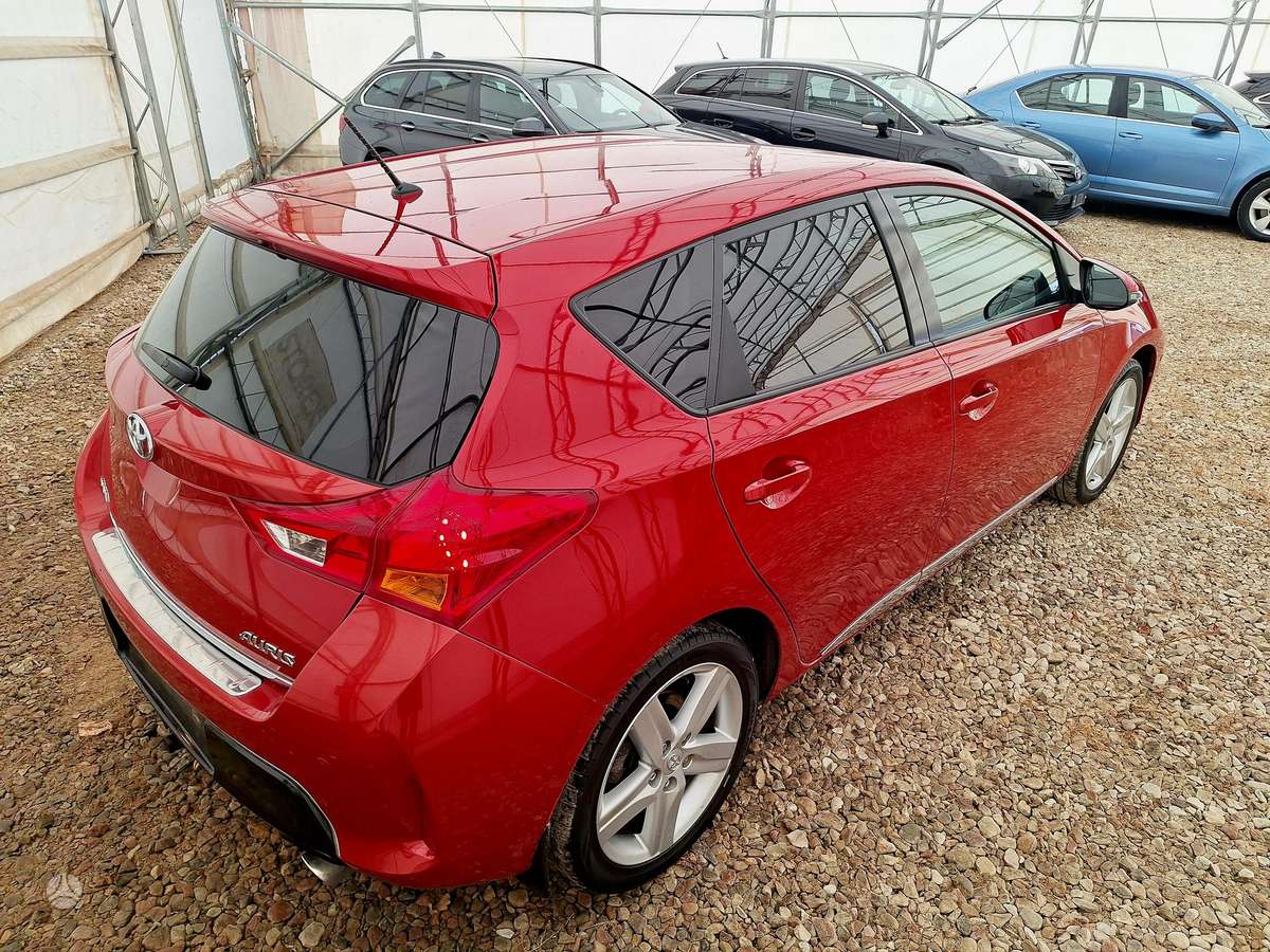 Toyota Auris - 5