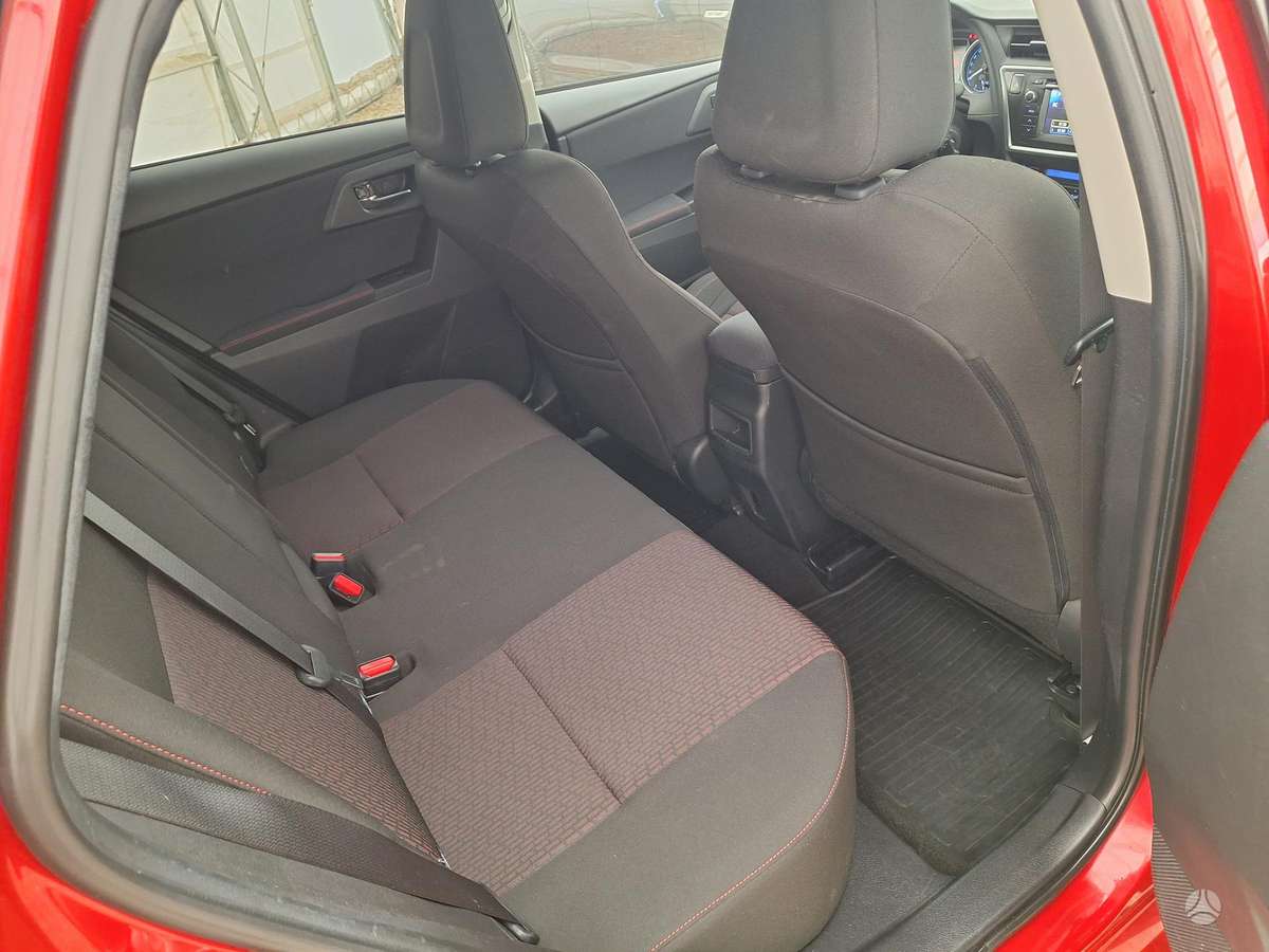 Toyota Auris - 10