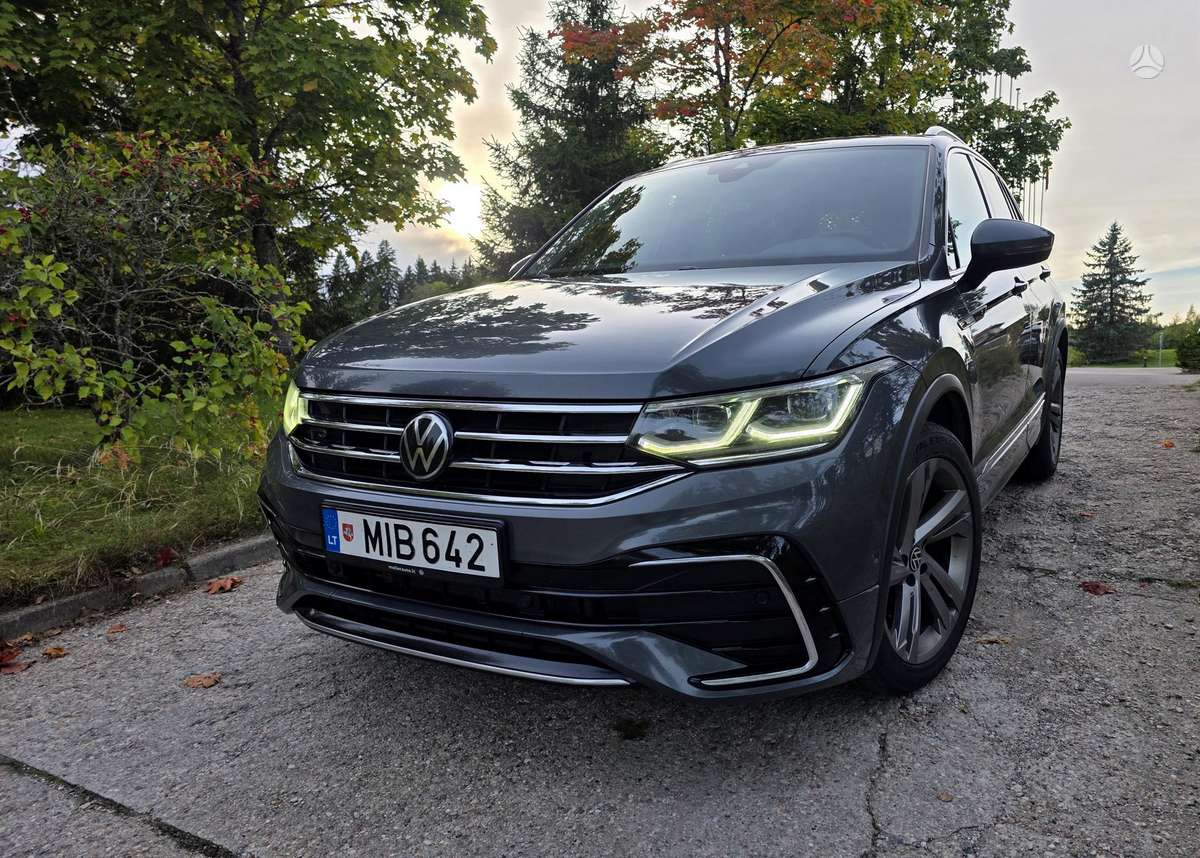 Volkswagen Tiguan - 2