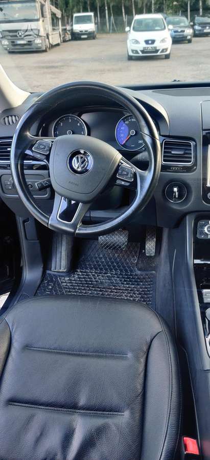 Volkswagen Touareg - 4