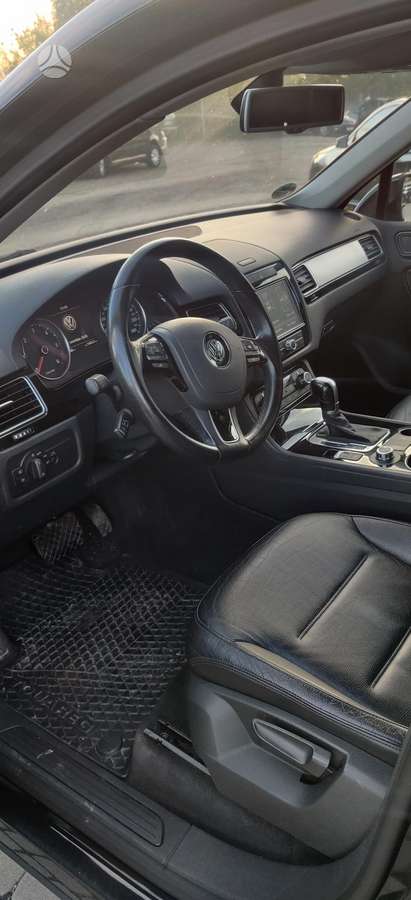 Volkswagen Touareg - 8