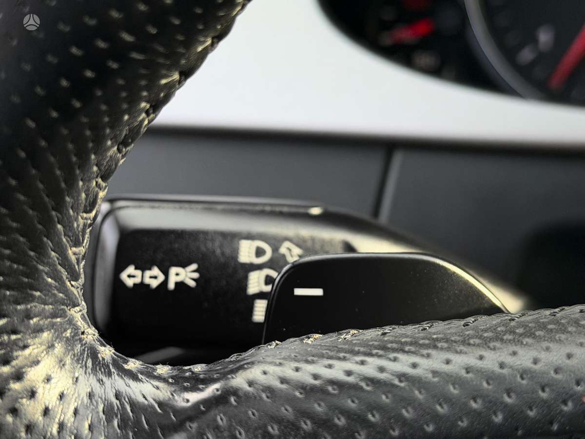 Audi A4, 3.0 l., universalas