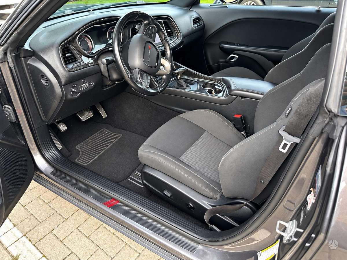 Dodge Challenger, 5.7 l., Купе (coupe)
