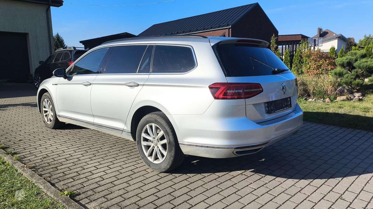 Volkswagen Passat, 2.0 l., Универсал