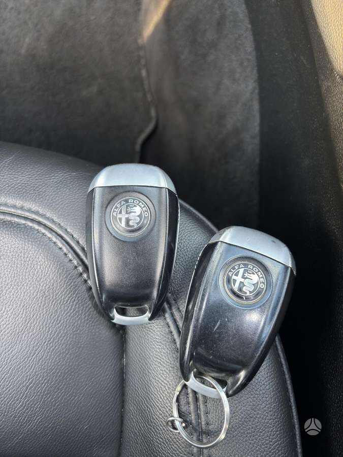 Alfa Romeo Giulia, 2.2 l., Седан