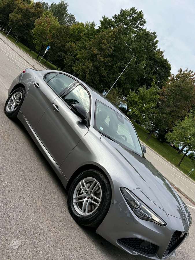 Alfa Romeo Giulia, 2.2 l., Седан