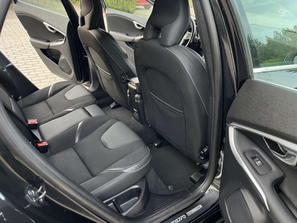 Volvo V40 - 12