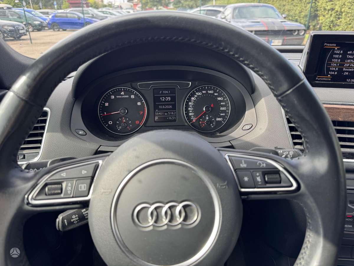 Audi Q3, 2.0 l., Внедорожник / Кроссовер