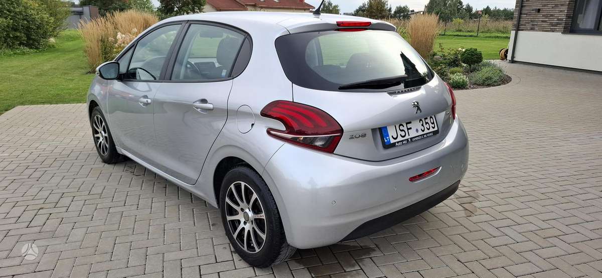 Peugeot 208 - 2