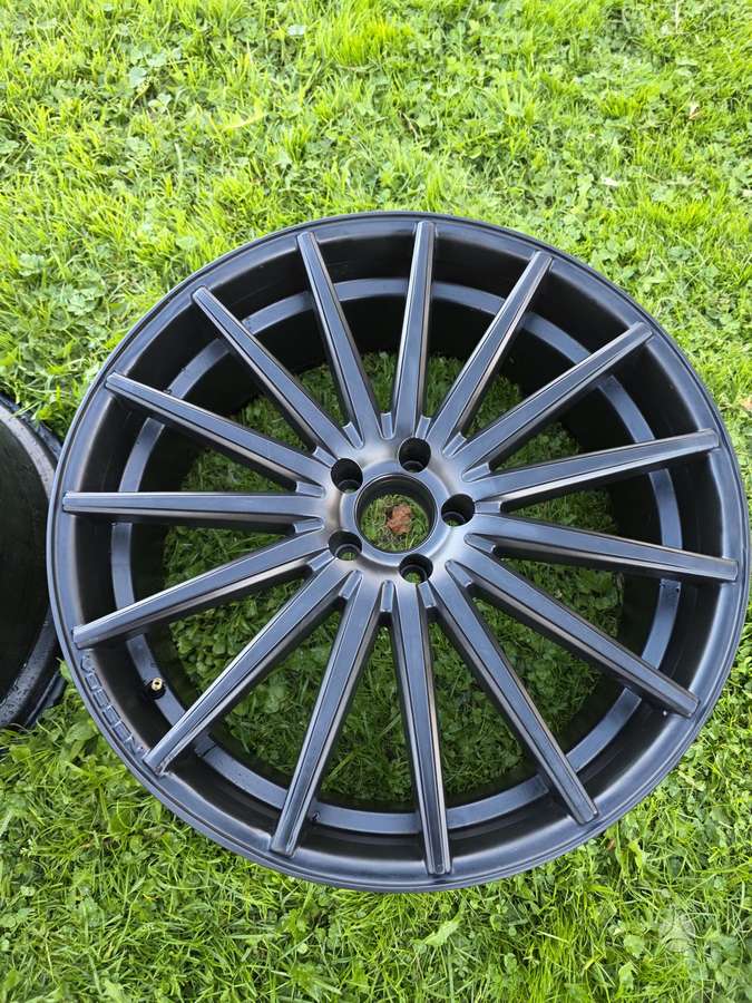 Vossen VFS2, lengvojo lydinio, R22