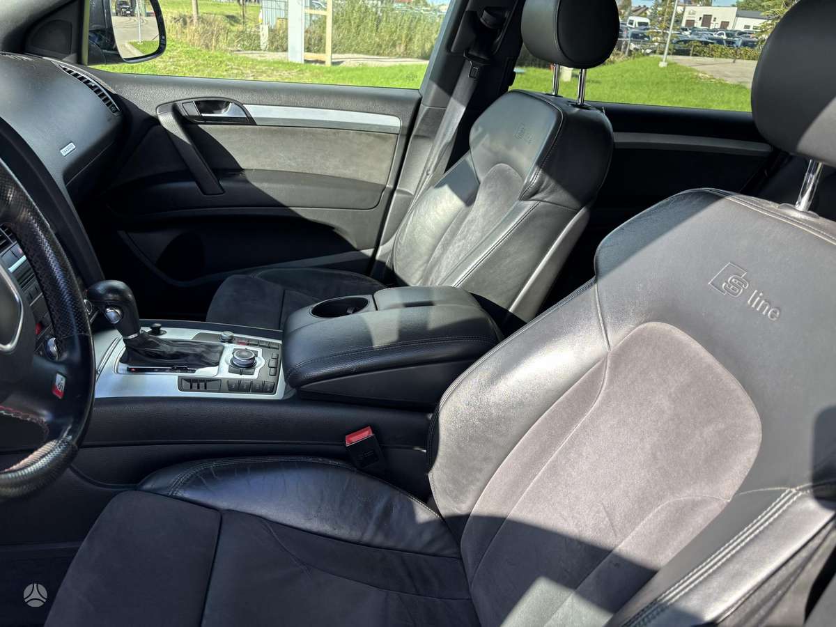 Audi Q7, 3.0 l., Внедорожник / Кроссовер