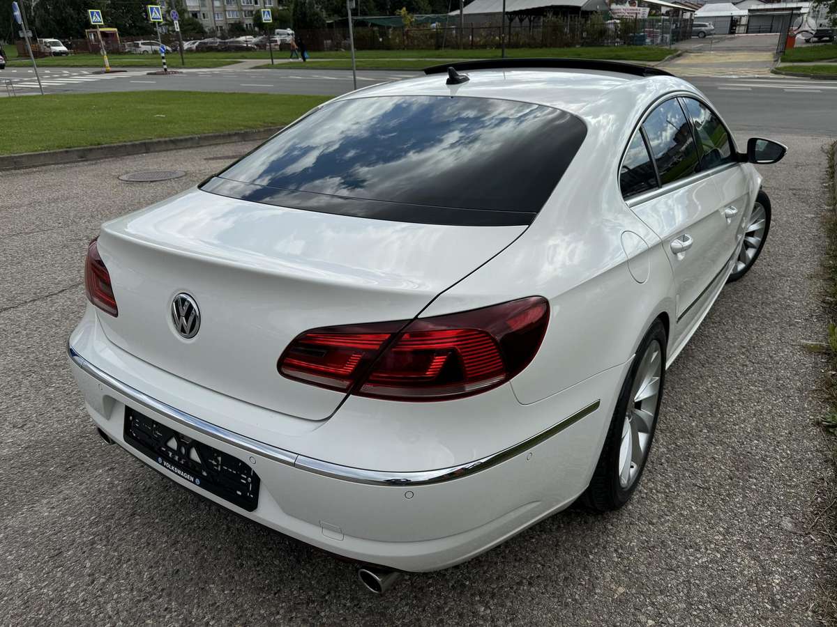 Volkswagen Passat CC - 10