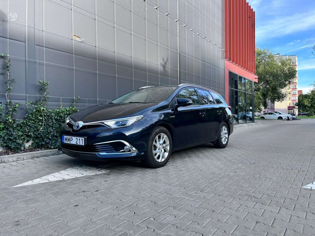 Toyota Auris - 1