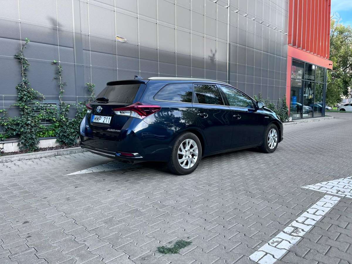Toyota Auris - 4