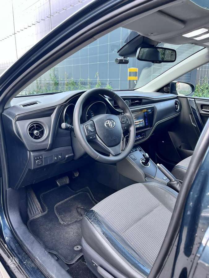 Toyota Auris - 7