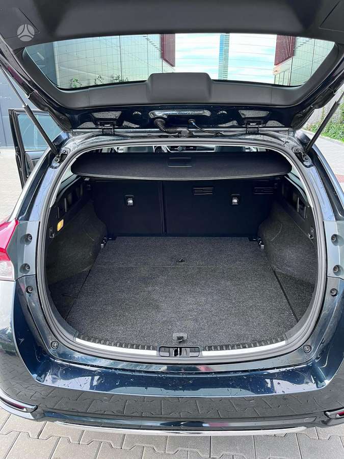 Toyota Auris - 11