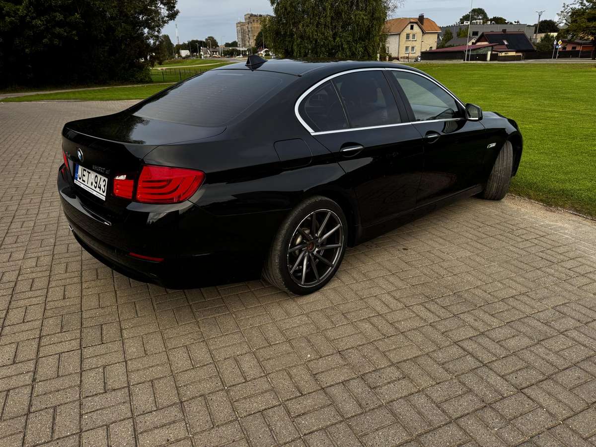 BMW 530, 3.0 l., Седан