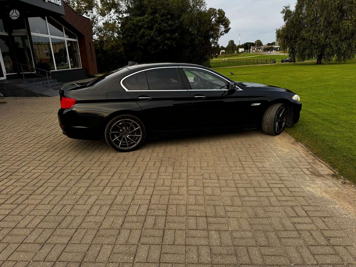 BMW 530, 3.0 l., Седан