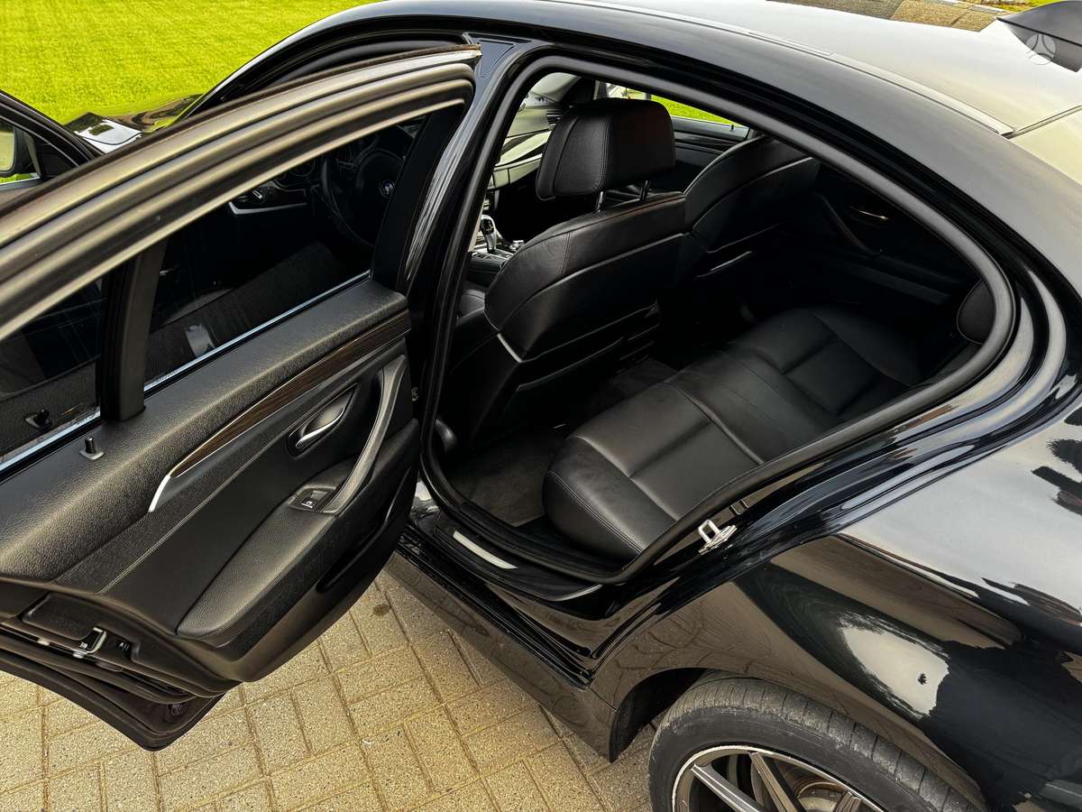 BMW 530, 3.0 l., Седан