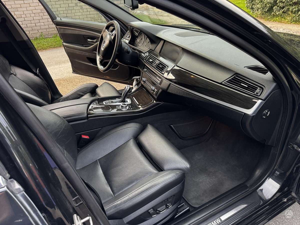 BMW 530, 3.0 l., Седан