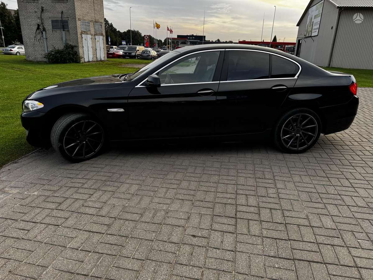 BMW 530, 3.0 l., Седан